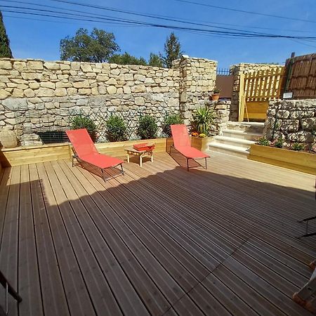Chez Daniele Chambre Avec Jacuzzi Et Terrasse Privee Murs  Eksteriør billede